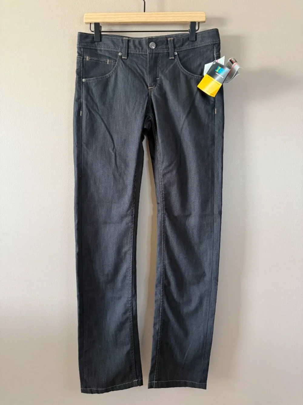 Women's 6 NWT Athleta Frontier Denim Stretch Pants